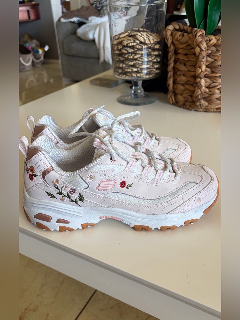 Skechers Women's Light Pink Floral Embroidered Memory Foam Sneaker - Picture 4 of 10